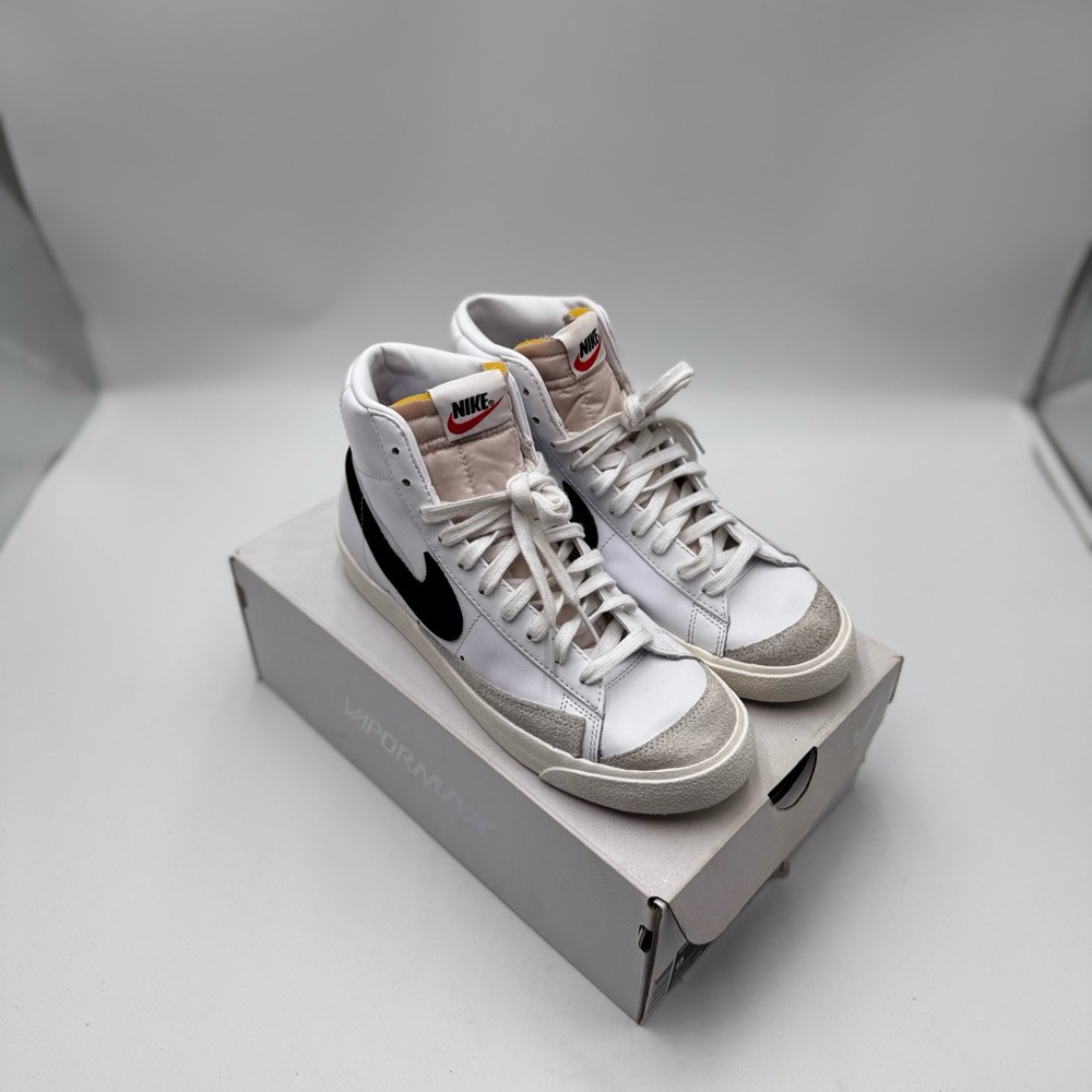 Nike Men's Blazer Mid '77 Vintage Shoes